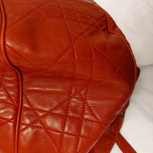 Christian Dior Red Cannage Drawstring Shoulder Bag - Picture 5 of 13